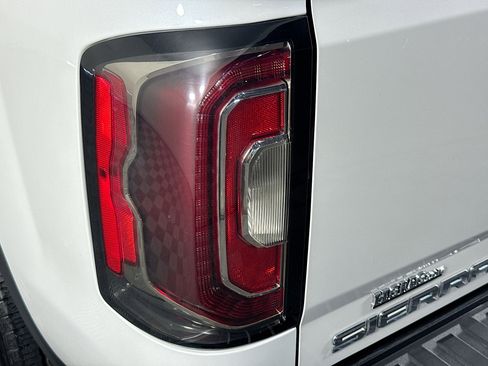 Used 2016 GMC Sierra 1500 Denali image 33