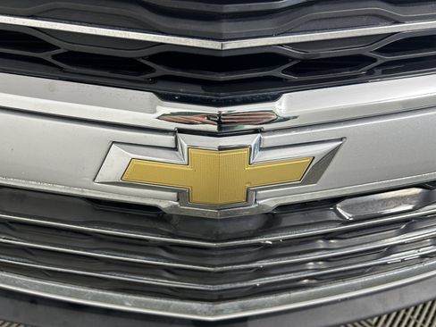 Used 2018 Chevrolet Malibu LT image 8