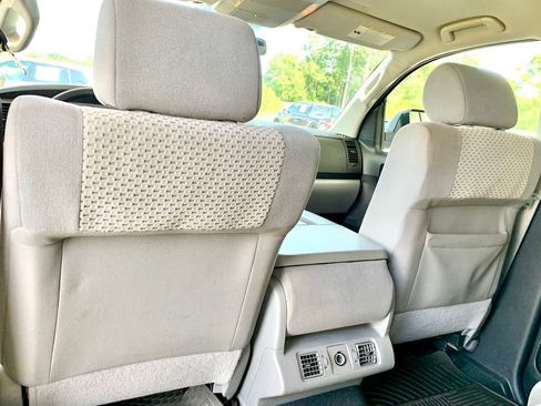 Used 2012 Toyota Tundra 4x4 CrewMax w/ Tow Pkg image 16