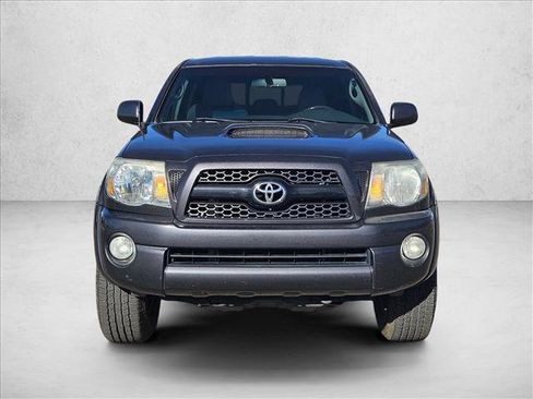 Used 2011 Toyota Tacoma 4x4 Double Cab image 2