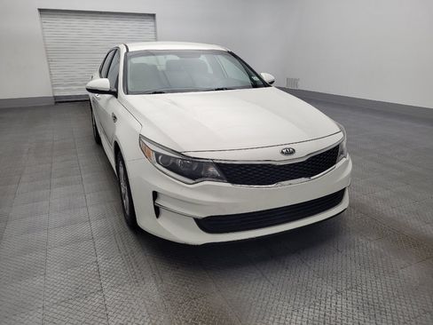 Used 2016 Kia Optima LX image 14