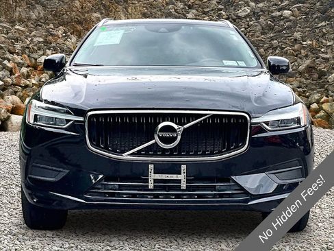 Used 2018 Volvo XC60 T5 Momentum w/ Vision Package AWD/4WD image 3