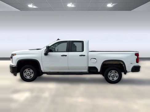 Used 2020 Chevrolet Silverado 2500 W/T RWD image 2