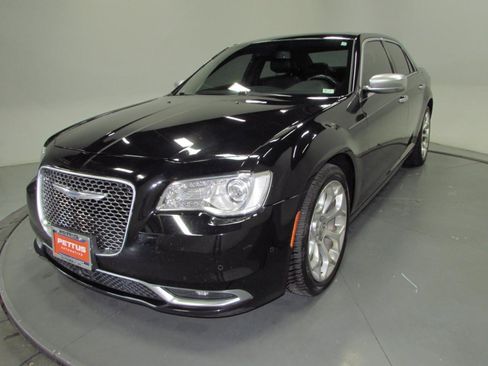 Used 2018 Chrysler 300 C w/ Sun, Sound & Nav Package image 3