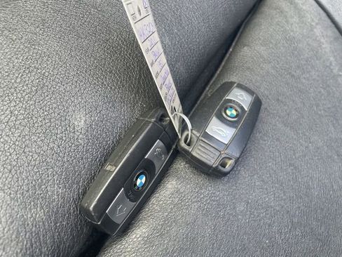 Used 2011 BMW 135i Convertible image 31