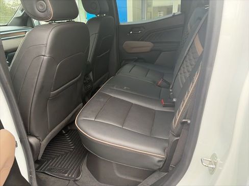 Used 2023 GMC Canyon Denali image 10