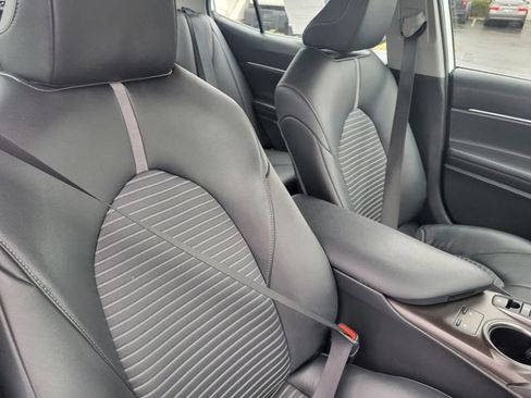 Used 2024 Toyota Camry SE image 28