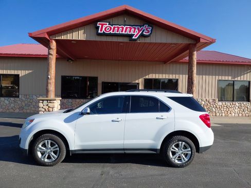 Used 2015 Chevrolet Equinox LT image 1