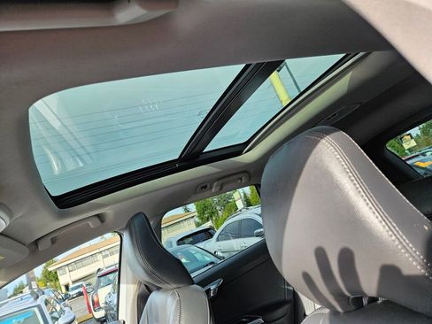 Used 2015 Volvo XC60 T6 Platinum w/ Climate Package image 16
