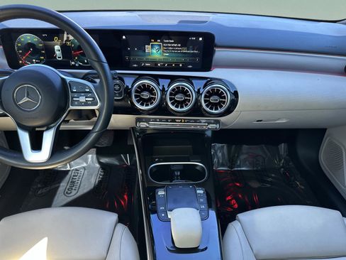 Used 2022 Mercedes-Benz A 220 image 14