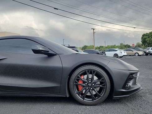 Used 2023 Chevrolet Corvette Stingray Premium Cpe w/ Z51 Performance Package RWD image 4