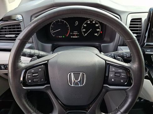 Used 2025 Honda Odyssey Elite image 21