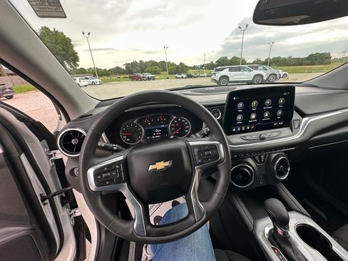 Used 2023 Chevrolet Blazer LT w/ Midnight/Sport Edition AWD/4WD image 12