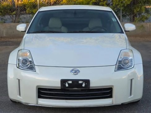 Used 2008 Nissan 350Z Touring image 2