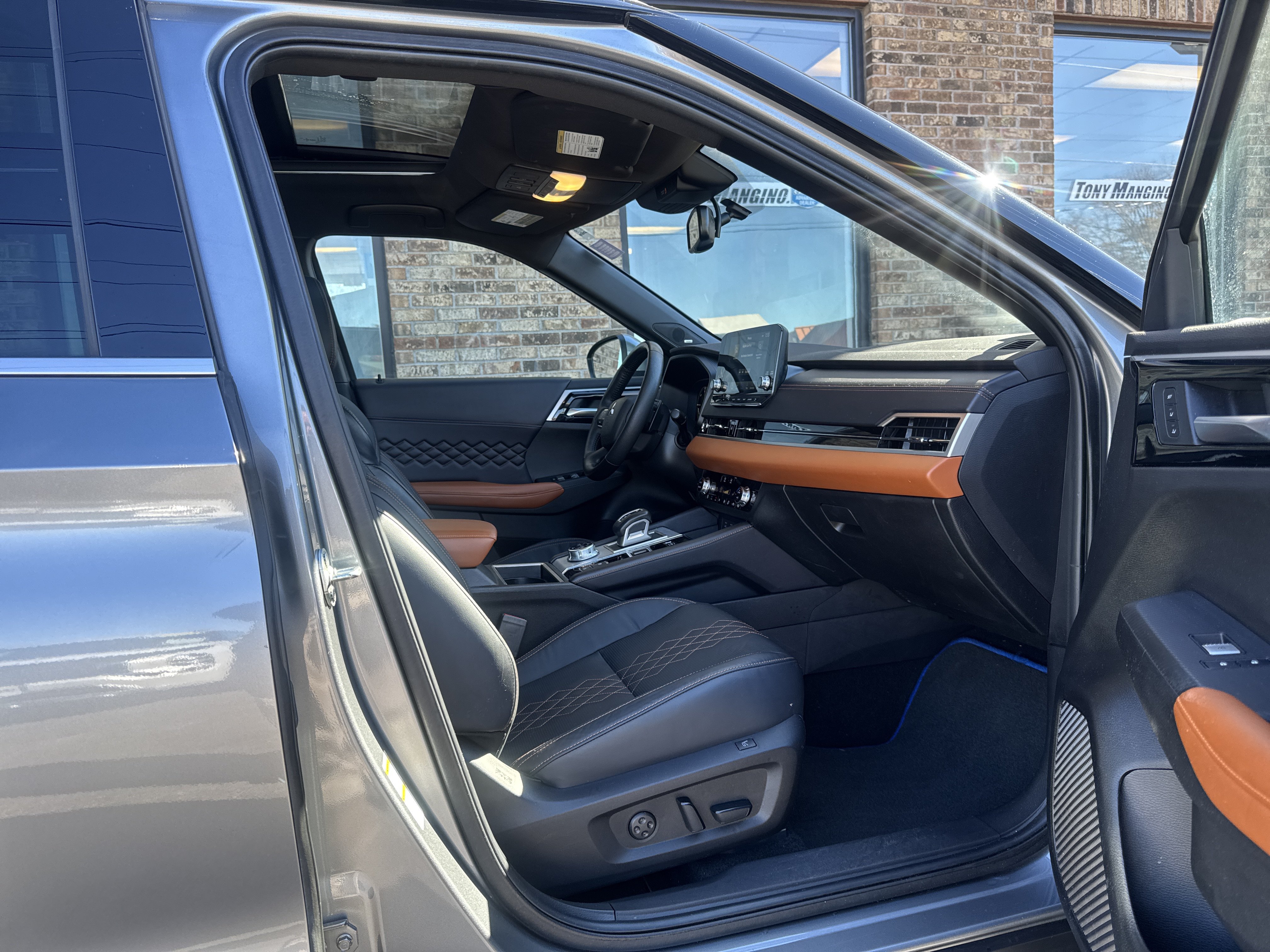 Used 2023 Mitsubishi Outlander SEL AWD/4WD image 15