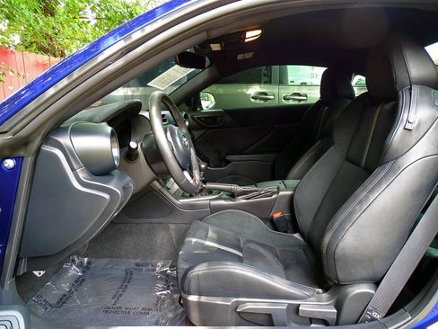 Used 2025 Toyota GR86 Premium w/ Performance Package RWD image 23