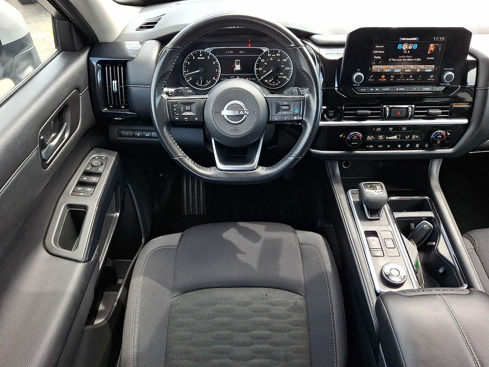 Used 2025 Nissan Pathfinder SV AWD/4WD image 13