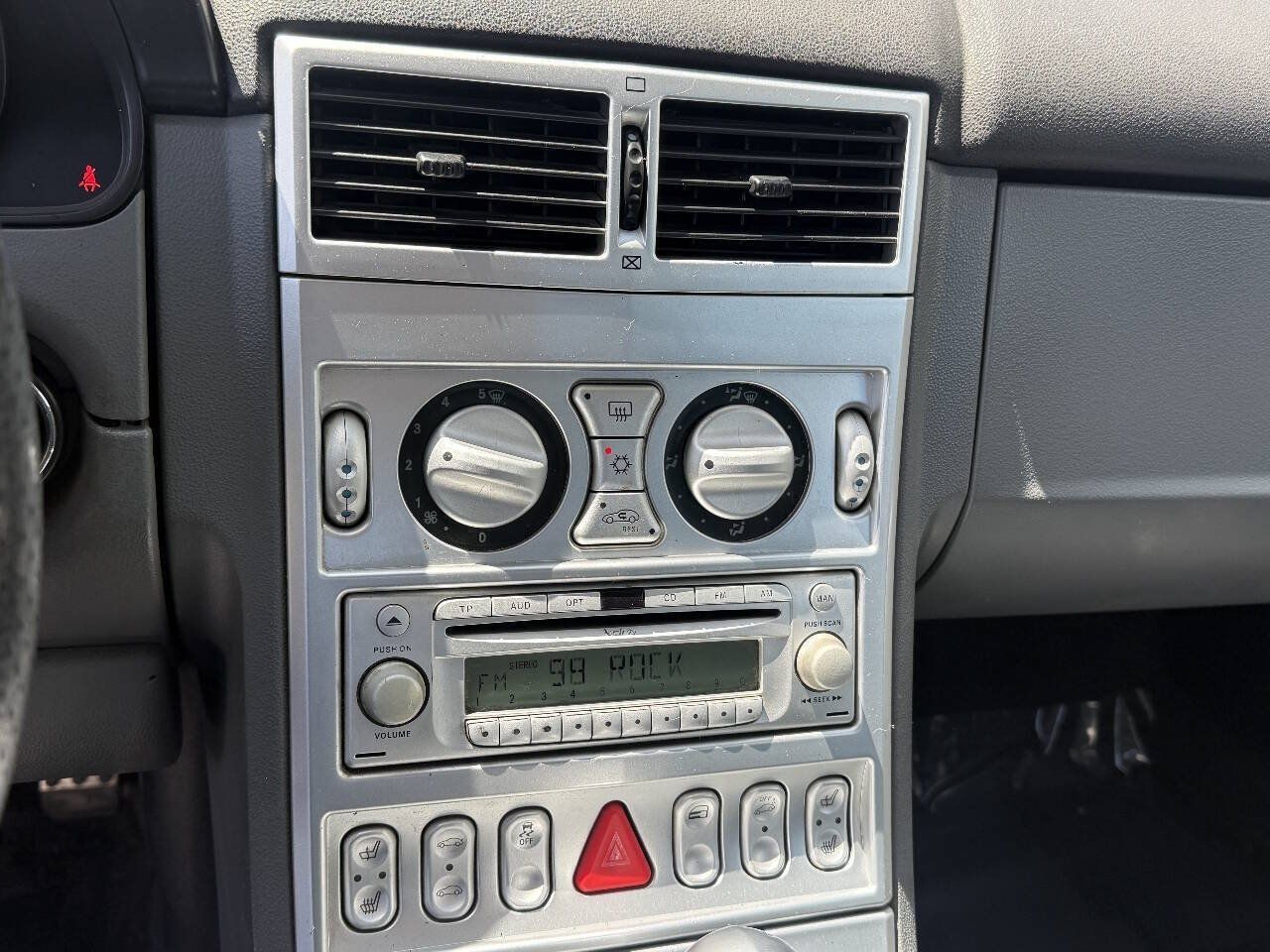 Used 2004 Chrysler Crossfire Coupe RWD image 9
