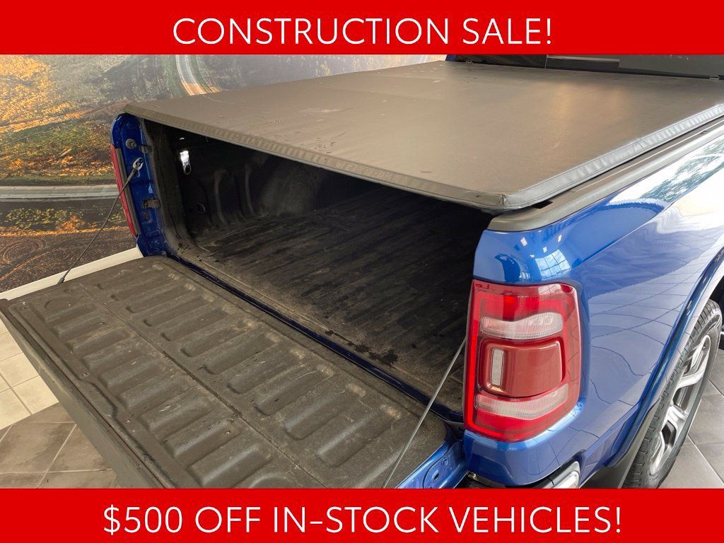 Used 2019 RAM 1500 Laramie AWD/4WD image 16