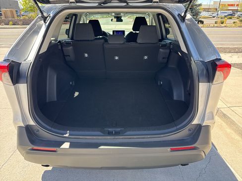 Used 2025 Toyota RAV4 LE image 7