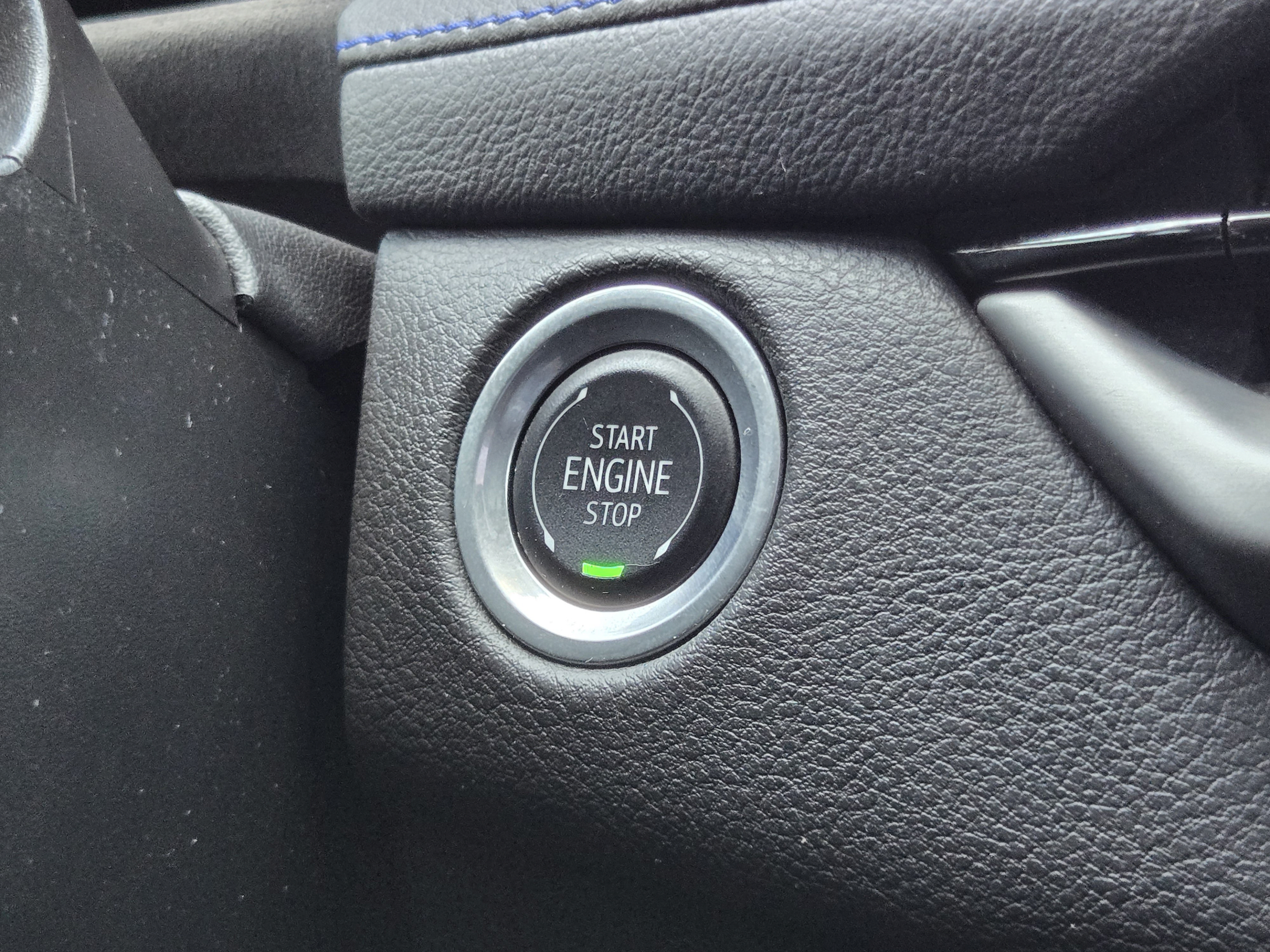 Used 2024 Cadillac XT4 Sport w/ Cold Weather Package FWD image 17