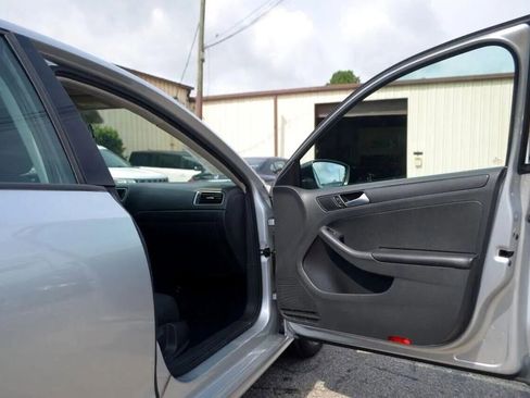 Used 2014 Volkswagen Jetta S image 17