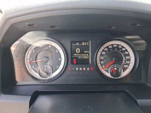 Used 2016 RAM 1500 Express RWD image 15