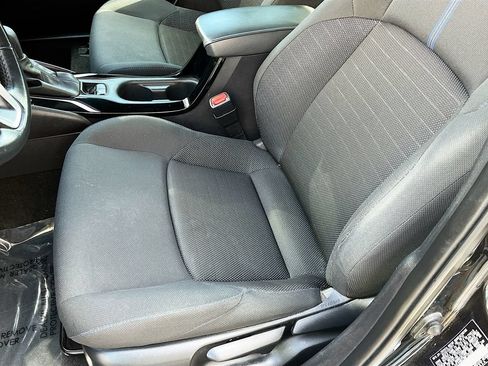 Used 2022 Toyota Corolla SE FWD image 18