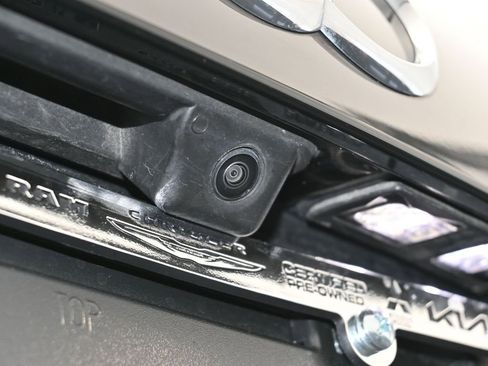 Used 2025 Audi Q3 2.0T Premium image 38