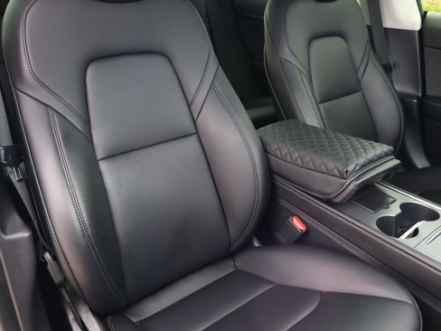 Used 2023 Tesla Model 3 Standard Range image 16