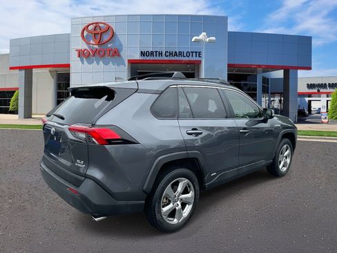 Used 2021 Toyota RAV4 XLE Premium AWD/4WD image 6