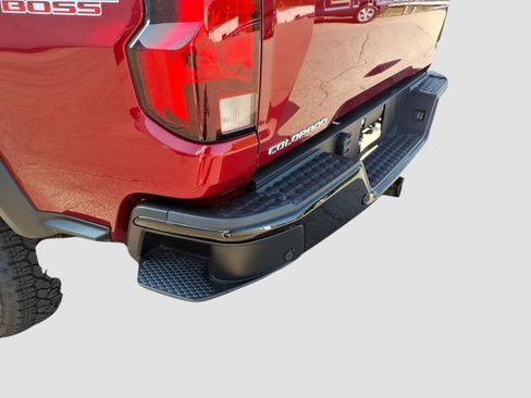 Certified 2023 Chevrolet Colorado Trail Boss w/ Advanced Trailering Package AWD/4WD image 15