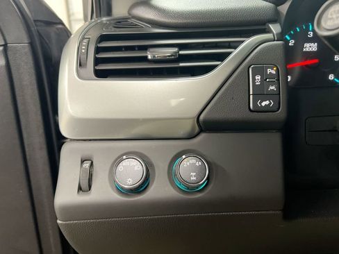 Used 2017 Chevrolet Tahoe LT image 19