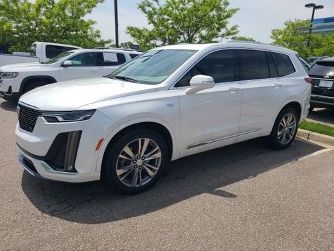 Used 2023 Cadillac XT6 Premium Luxury AWD/4WD image 5