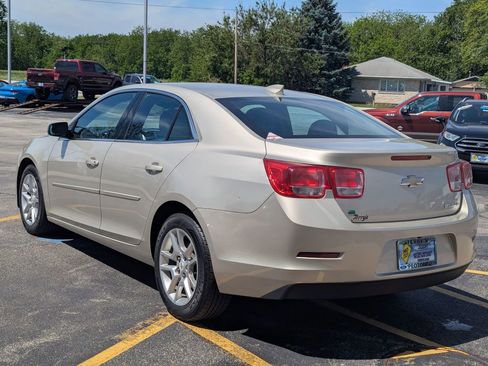 Used 2015 Chevrolet Malibu LT w/ Power Convenience Package FWD image 5