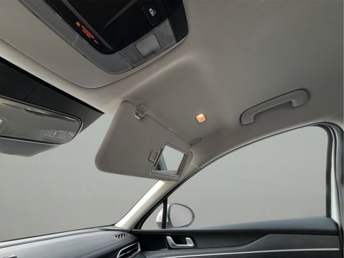 Used 2022 Kia K5 LXS image 24