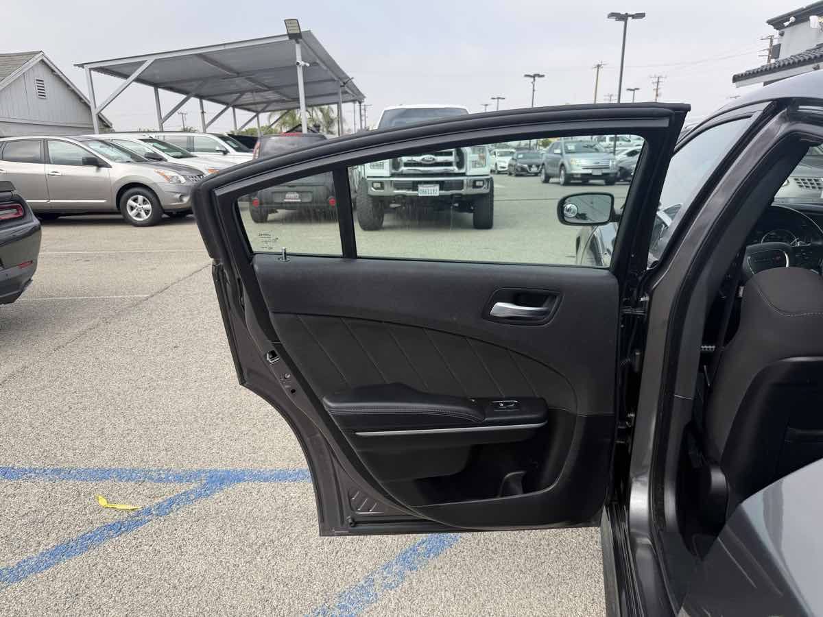 Used 2022 Dodge Charger GT RWD image 12
