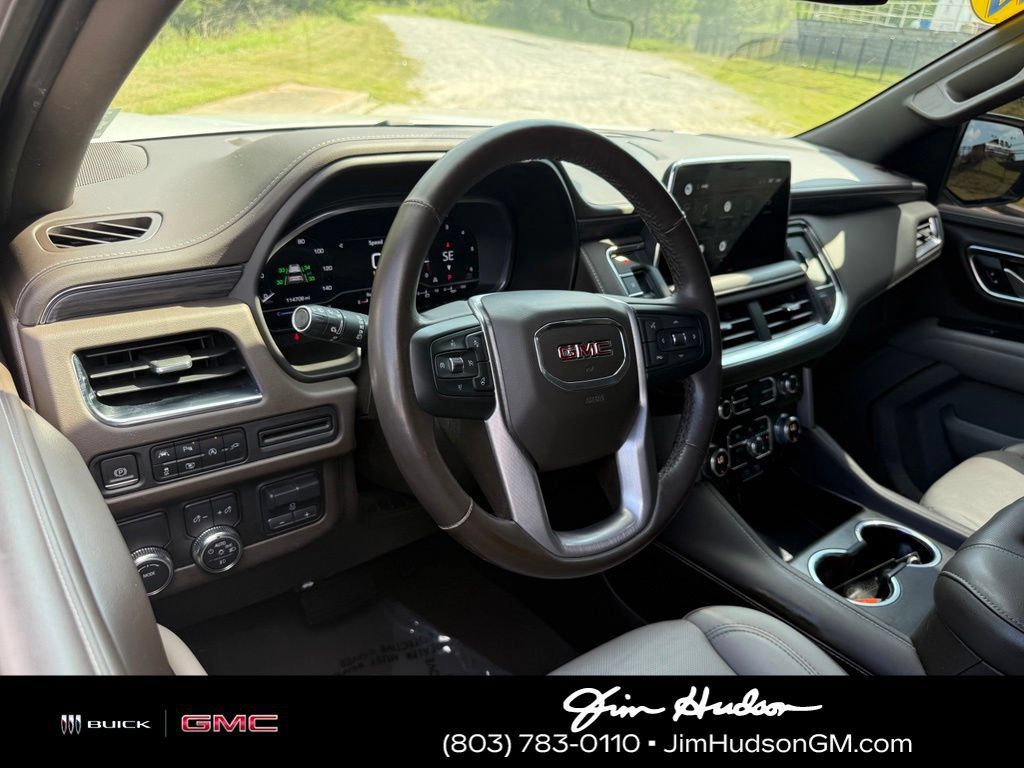 Used 2022 GMC Yukon XL SLT w/ SLT Luxury Package RWD image 4