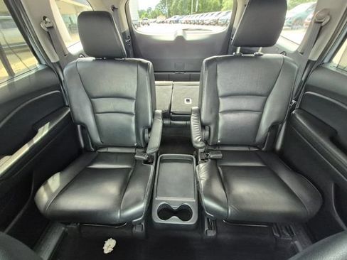 Used 2022 Honda Pilot Touring image 14