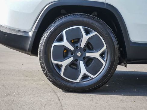 Used 2023 Rivian R1S Adventure AWD/4WD image 8