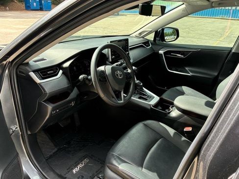 Used 2021 Toyota RAV4 Limited FWD image 22
