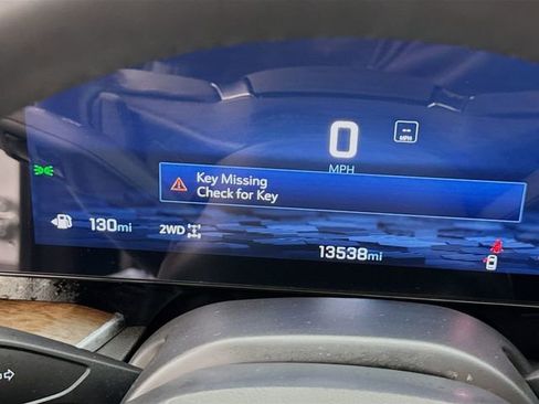 Used 2025 Chevrolet Tahoe High Country image 14