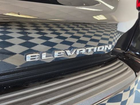 Used 2026 GMC Yukon Elevation AWD/4WD image 7