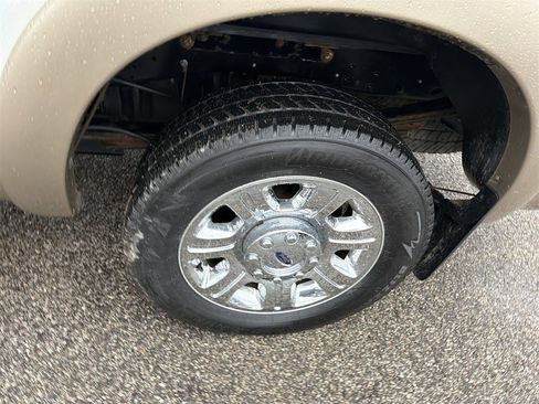 Used 2014 Ford F250 Lariat w/ Lariat Ultimate Package image 13