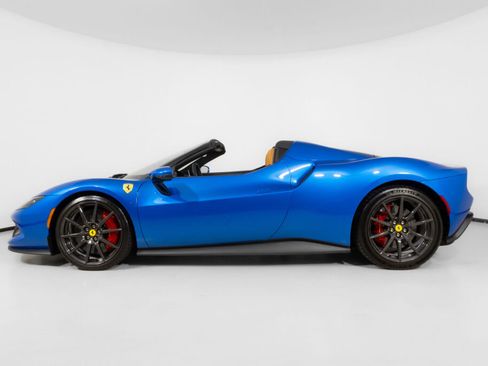 Used 2024 Ferrari 296 GTS RWD image 3