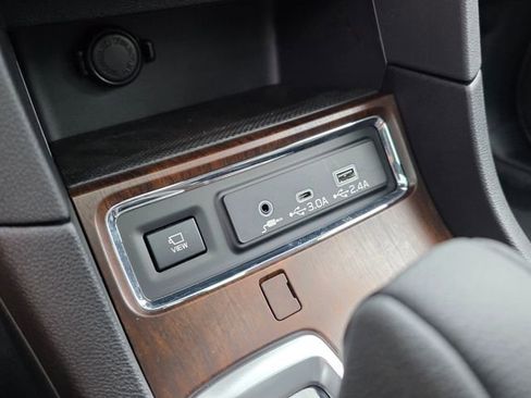 New 2025 Subaru Ascent Touring w/ Popular Package #2 image 32
