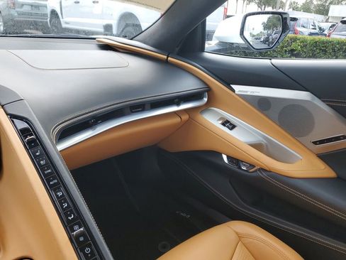 Used 2025 Chevrolet Corvette 3LT Convertible 1-Owner w/ Z51 Performance Package image 28