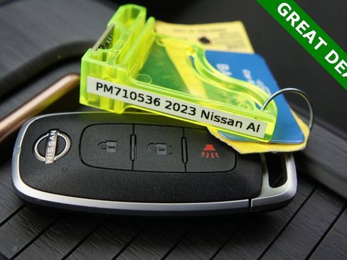Used 2023 Nissan Ariya AWD image 41