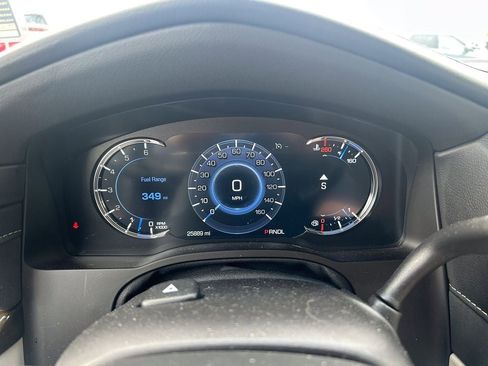 Used 2019 Cadillac Escalade ESV Premium Luxury AWD/4WD image 36