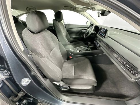 Used 2025 Honda Accord LX image 25